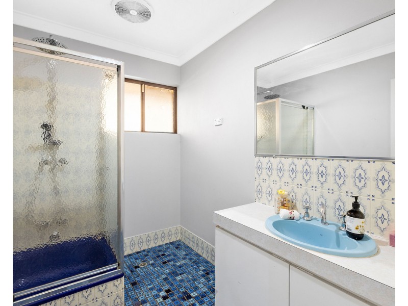 72 Wallangarra Drive, Bedfordale WA 6112