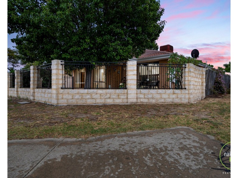 83 Strawberry Drive, Seville Grove WA 6112