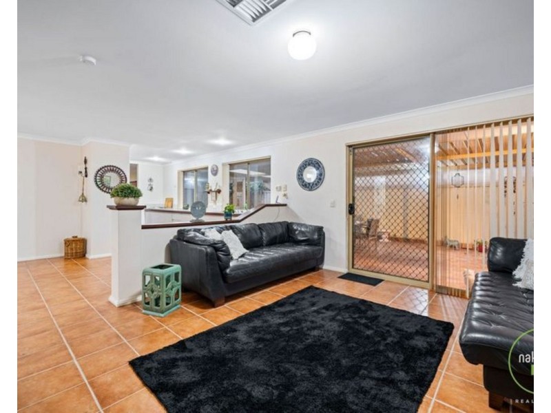 83 Strawberry Drive, Seville Grove WA 6112