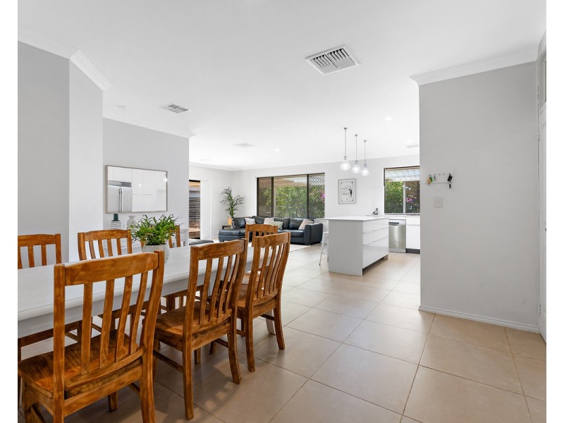 3 Dowell Close, Bedfordale WA 6112