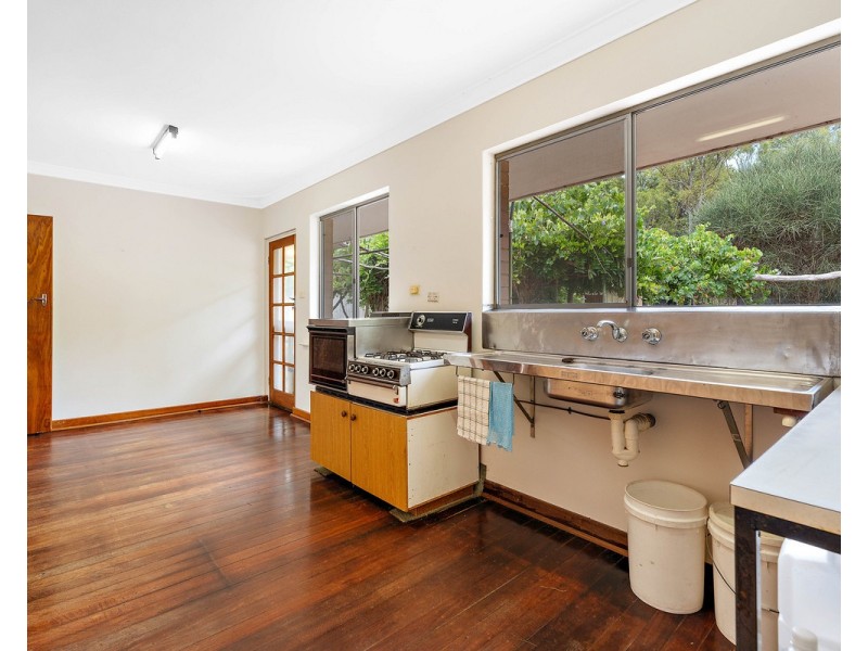 20 Blake Street, Bedfordale WA 6112