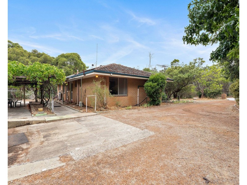 20 Blake Street, Bedfordale WA 6112