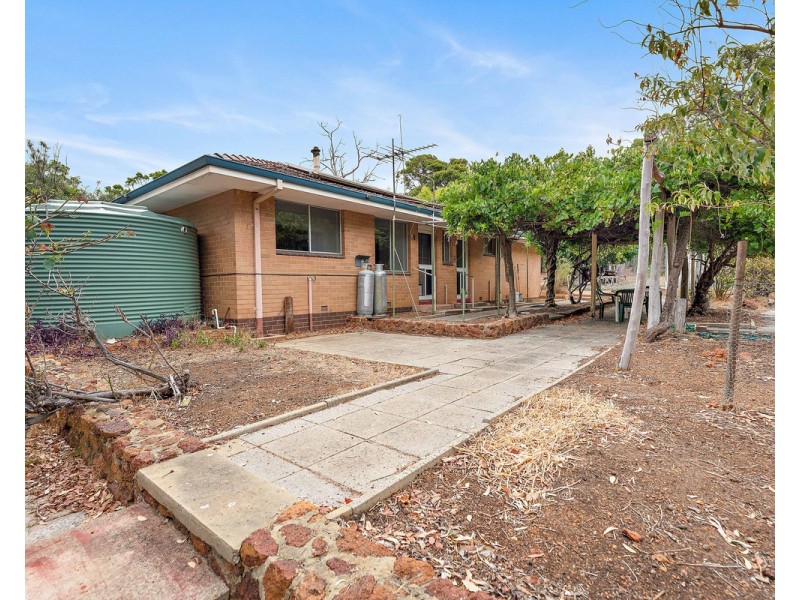 20 Blake Street, Bedfordale WA 6112