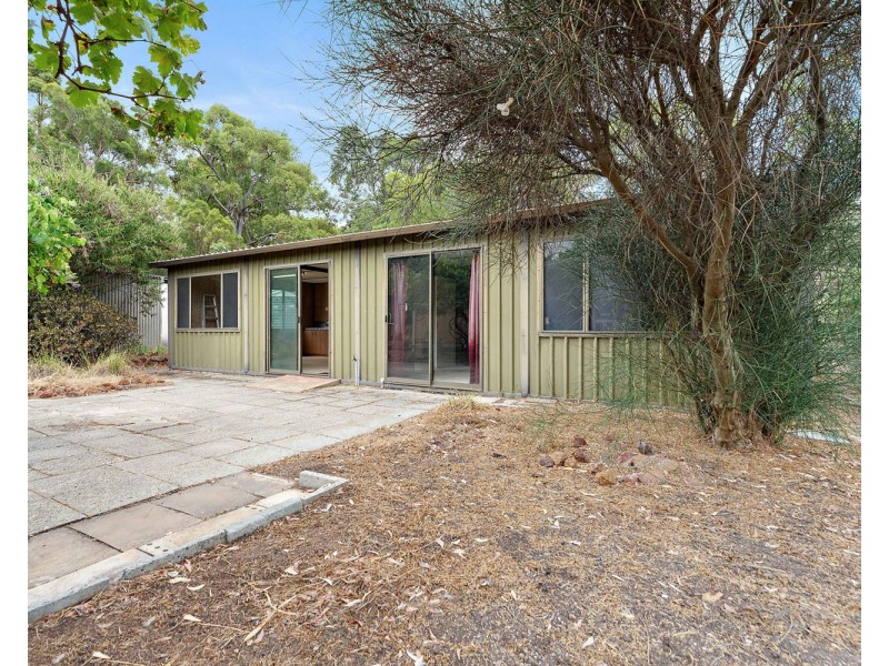 20 Blake Street, Bedfordale WA 6112