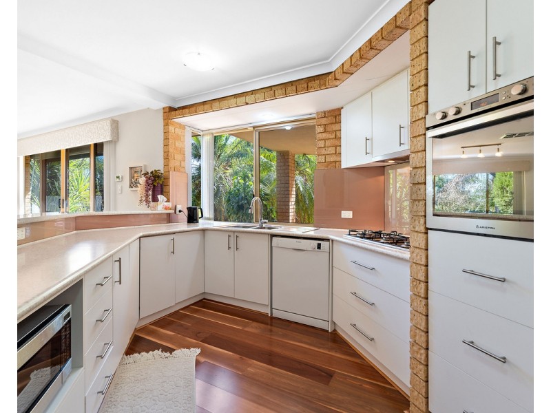 6 Higgins Place, Mount Nasura WA 6112