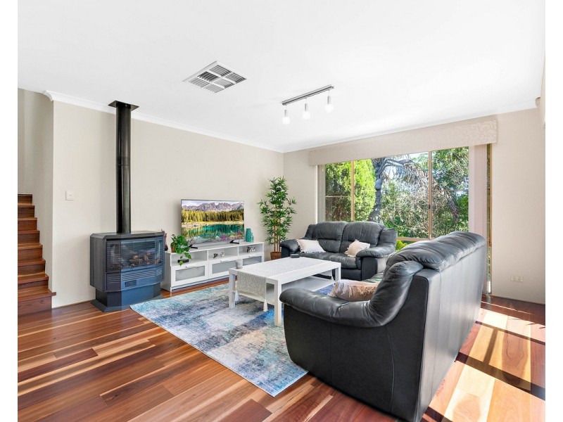 6 Higgins Place, Mount Nasura WA 6112