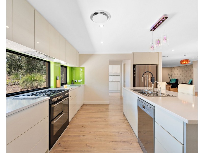 38 Darling Range Drive, Bedfordale WA 6112