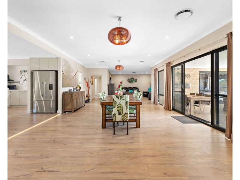 38 Darling Range Drive, Bedfordale WA 6112