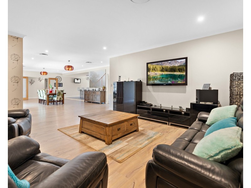 38 Darling Range Drive, Bedfordale WA 6112