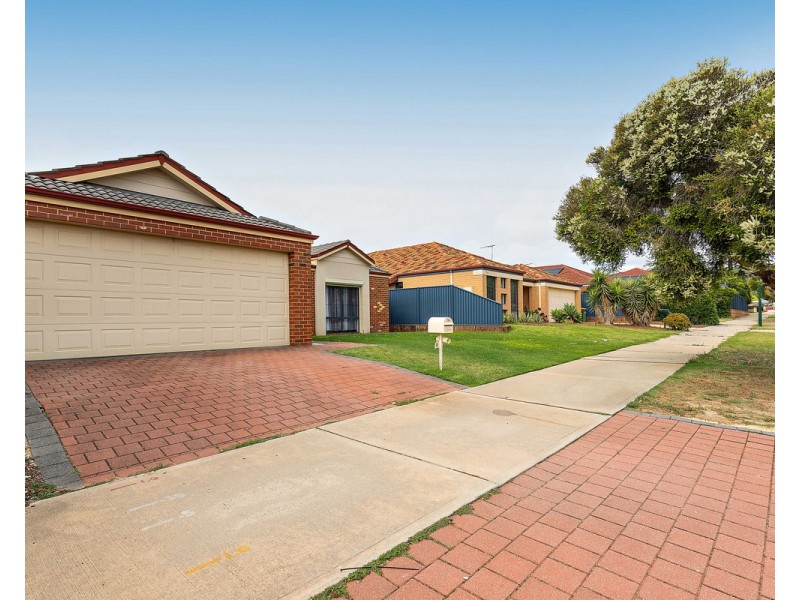 28 Larsen Road, Byford WA 6122