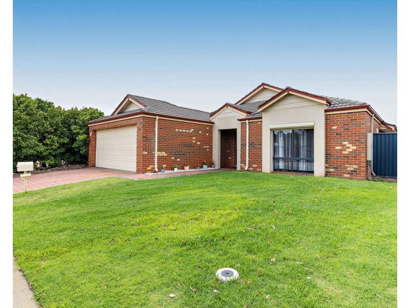 28 Larsen Road, Byford WA 6122