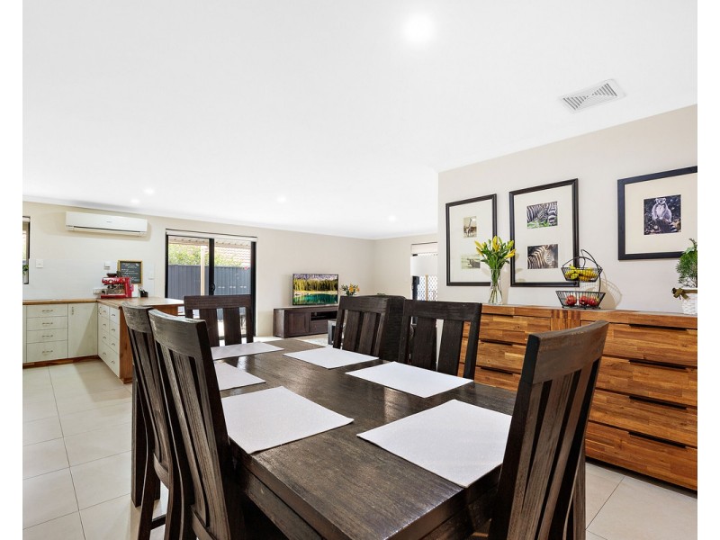 28 Larsen Road, Byford WA 6122