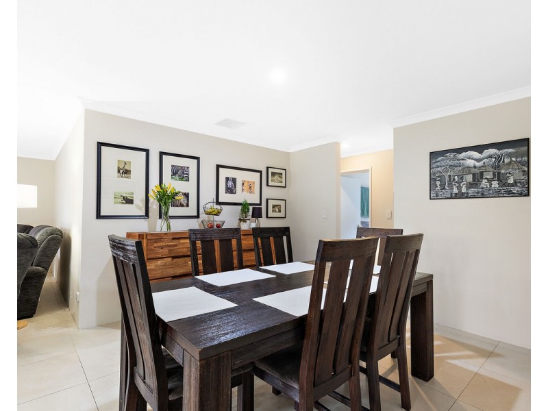 28 Larsen Road, Byford WA 6122