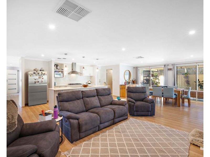 11 Coleus Way, Seville Grove WA 6112