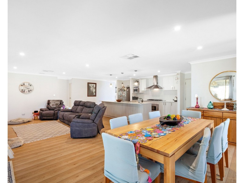 11 Coleus Way, Seville Grove WA 6112