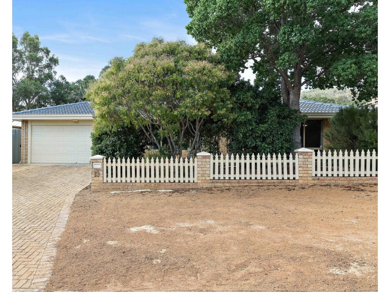 13 Anembo Place, Kelmscott WA 6111