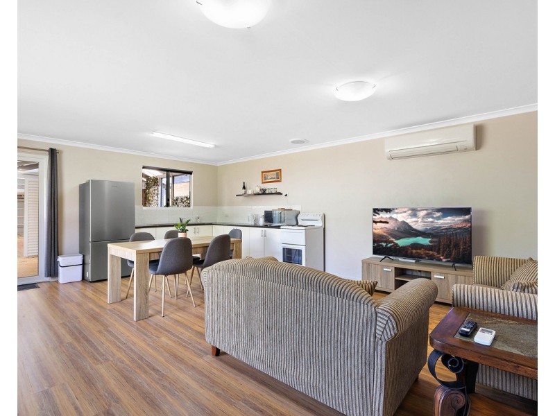 13 Anembo Place, Kelmscott WA 6111