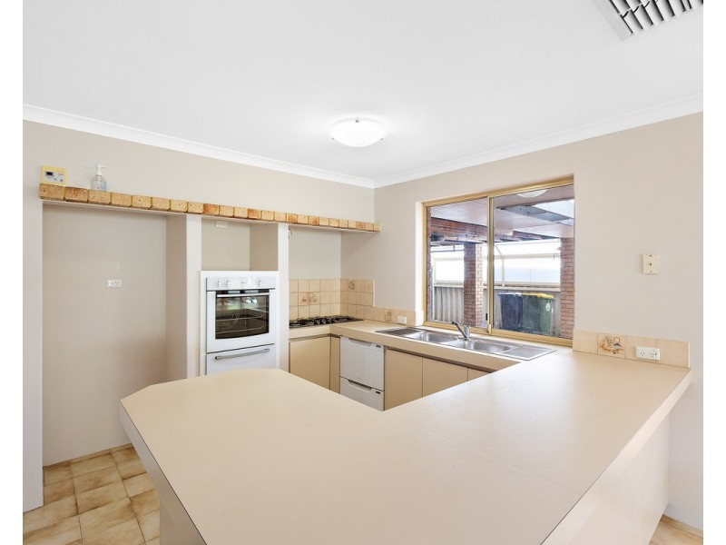 13 Anembo Place, Kelmscott WA 6111