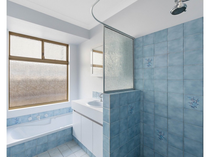 13 Anembo Place, Kelmscott WA 6111