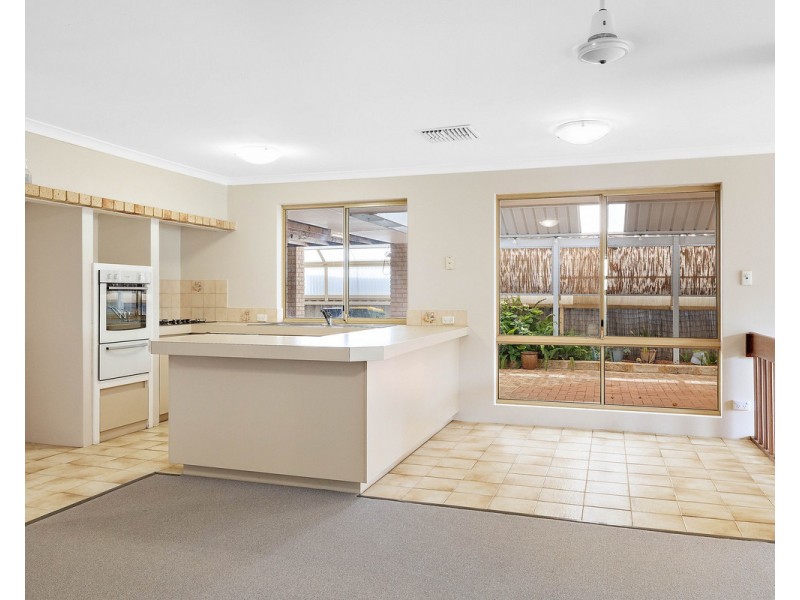 13 Anembo Place, Kelmscott WA 6111