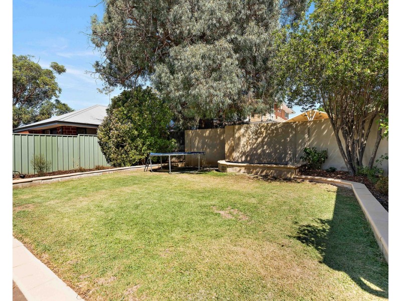 5 Lefroy Road, Mount Nasura WA 6112