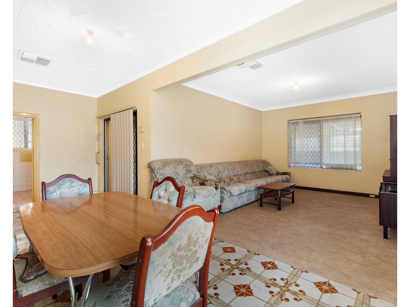 37 Pitchford Avenue, Maddington WA 6109