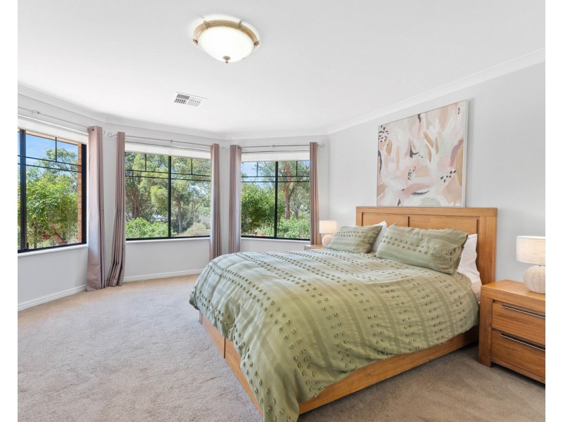 9 Darling Range Drive, Bedfordale WA 6112