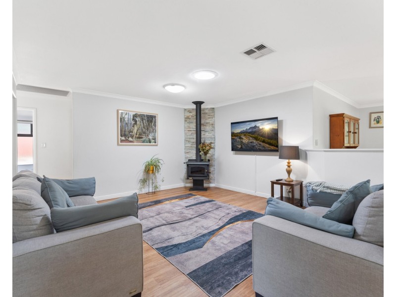 9 Darling Range Drive, Bedfordale WA 6112