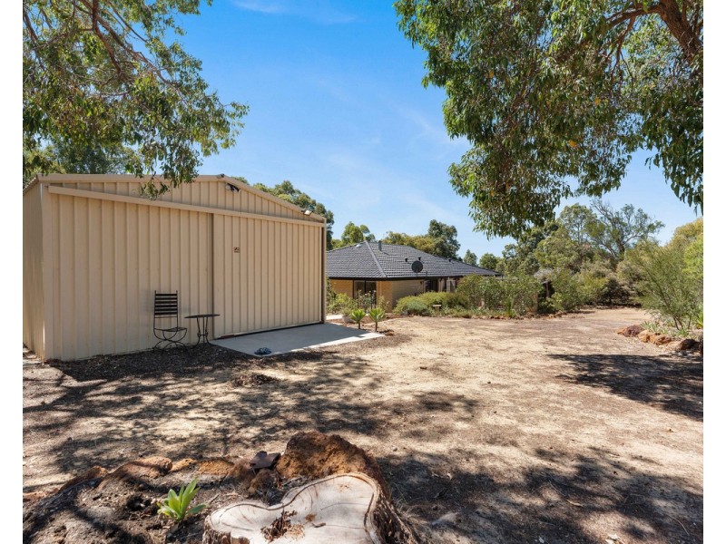 9 Darling Range Drive, Bedfordale WA 6112