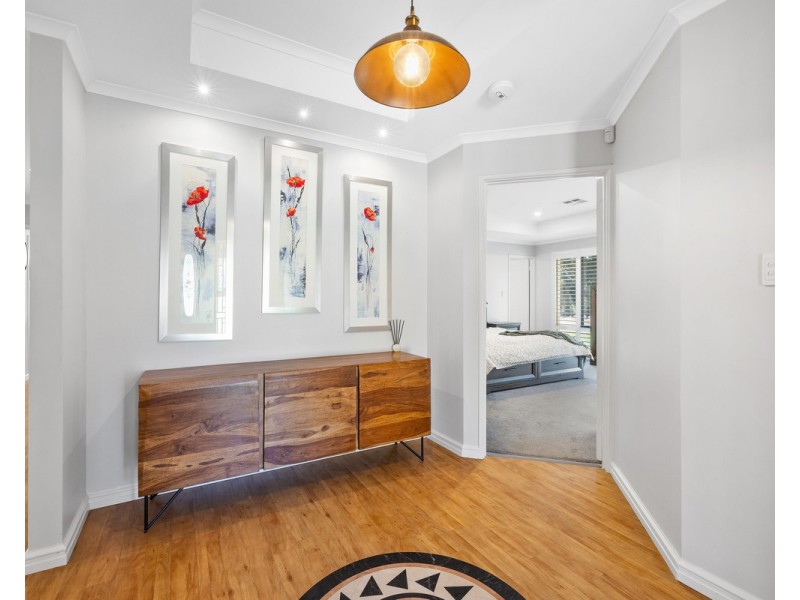 17 Dumas Drive, Bedfordale WA 6112