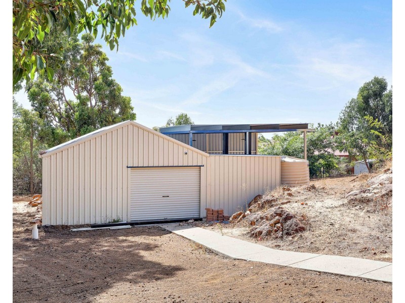 17 Dumas Drive, Bedfordale WA 6112