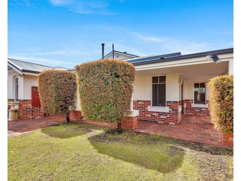 6 Rushmore Avenue, Canning Vale WA 6155