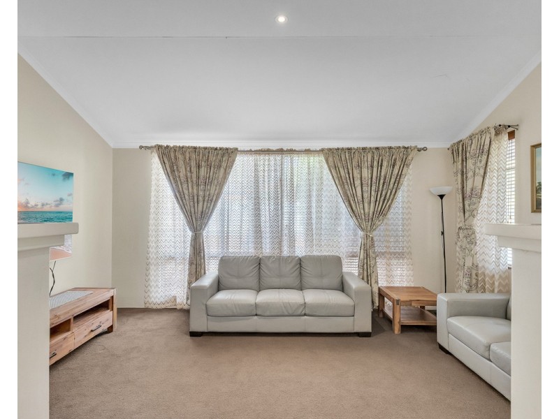 6 Rushmore Avenue, Canning Vale WA 6155