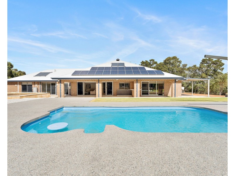 4 Meldrum Loop, Bedfordale WA 6112