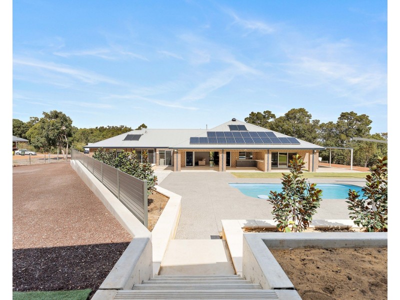 4 Meldrum Loop, Bedfordale WA 6112