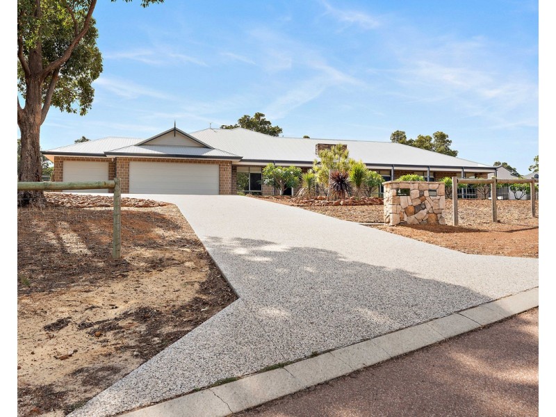 4 Meldrum Loop, Bedfordale WA 6112