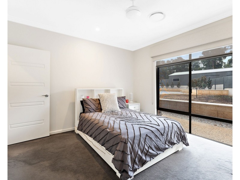 4 Meldrum Loop, Bedfordale WA 6112