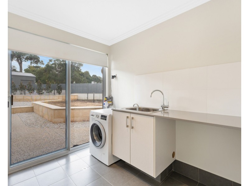 4 Meldrum Loop, Bedfordale WA 6112