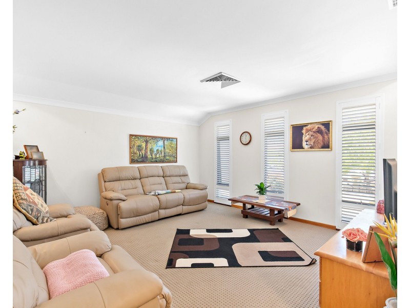 33 Hungerford Close, Canning Vale WA 6155