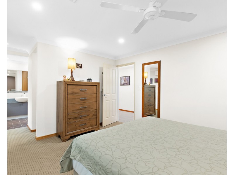 33 Hungerford Close, Canning Vale WA 6155