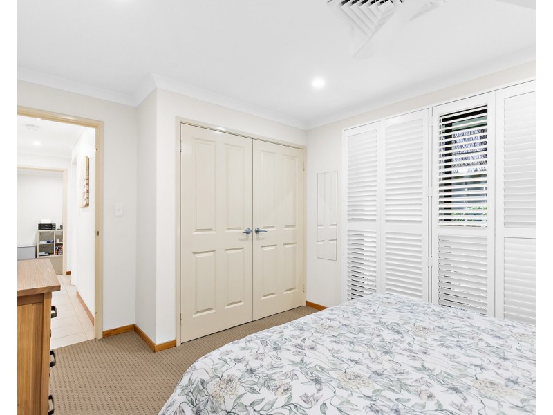 33 Hungerford Close, Canning Vale WA 6155