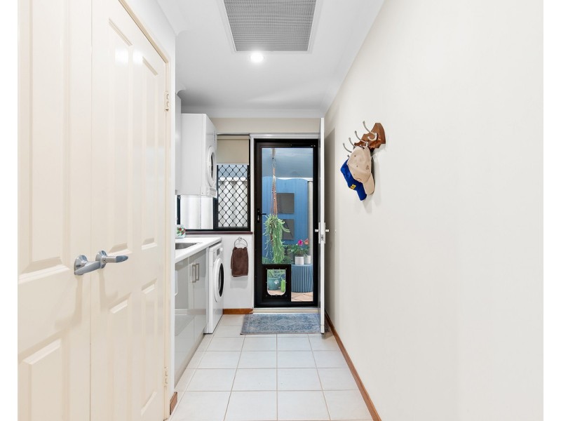 33 Hungerford Close, Canning Vale WA 6155