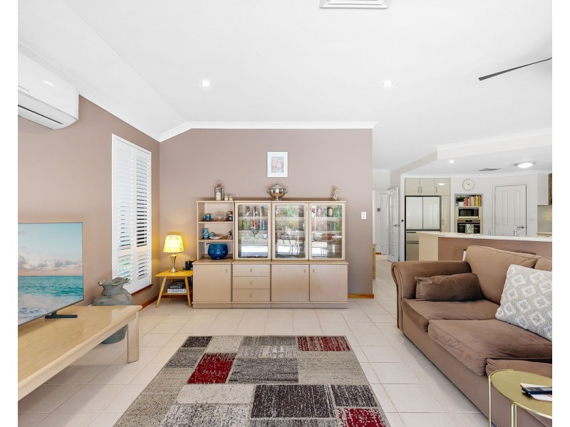 33 Hungerford Close, Canning Vale WA 6155