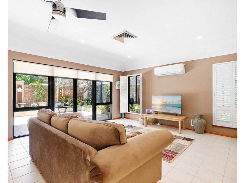 33 Hungerford Close, Canning Vale WA 6155