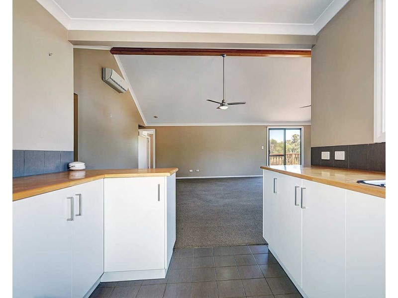 14 Honeybush Vista, Jarrahdale WA 6124