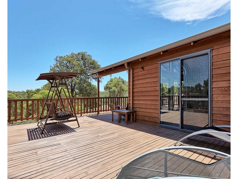 14 Honeybush Vista, Jarrahdale WA 6124
