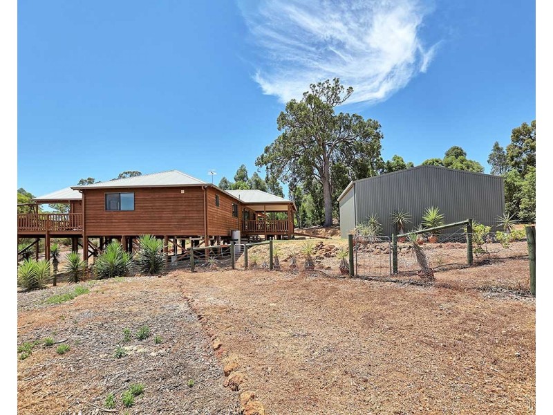 14 Honeybush Vista, Jarrahdale WA 6124