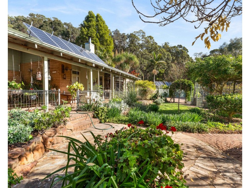 231 Albany Highway, Bedfordale WA 6112