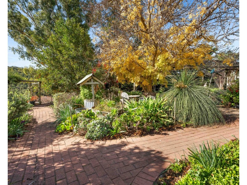 231 Albany Highway, Bedfordale WA 6112