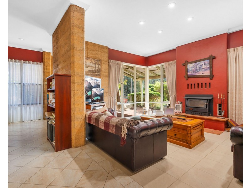 231 Albany Highway, Bedfordale WA 6112